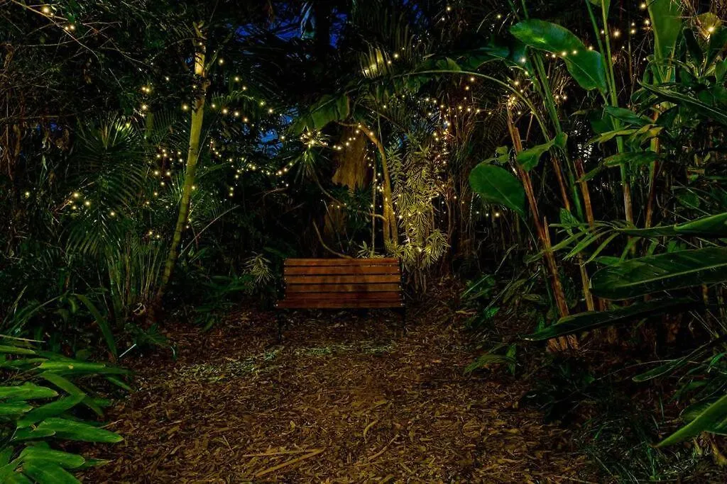 Enchanted Garden Cottage With Bikes And Air Con Russell Island Australia